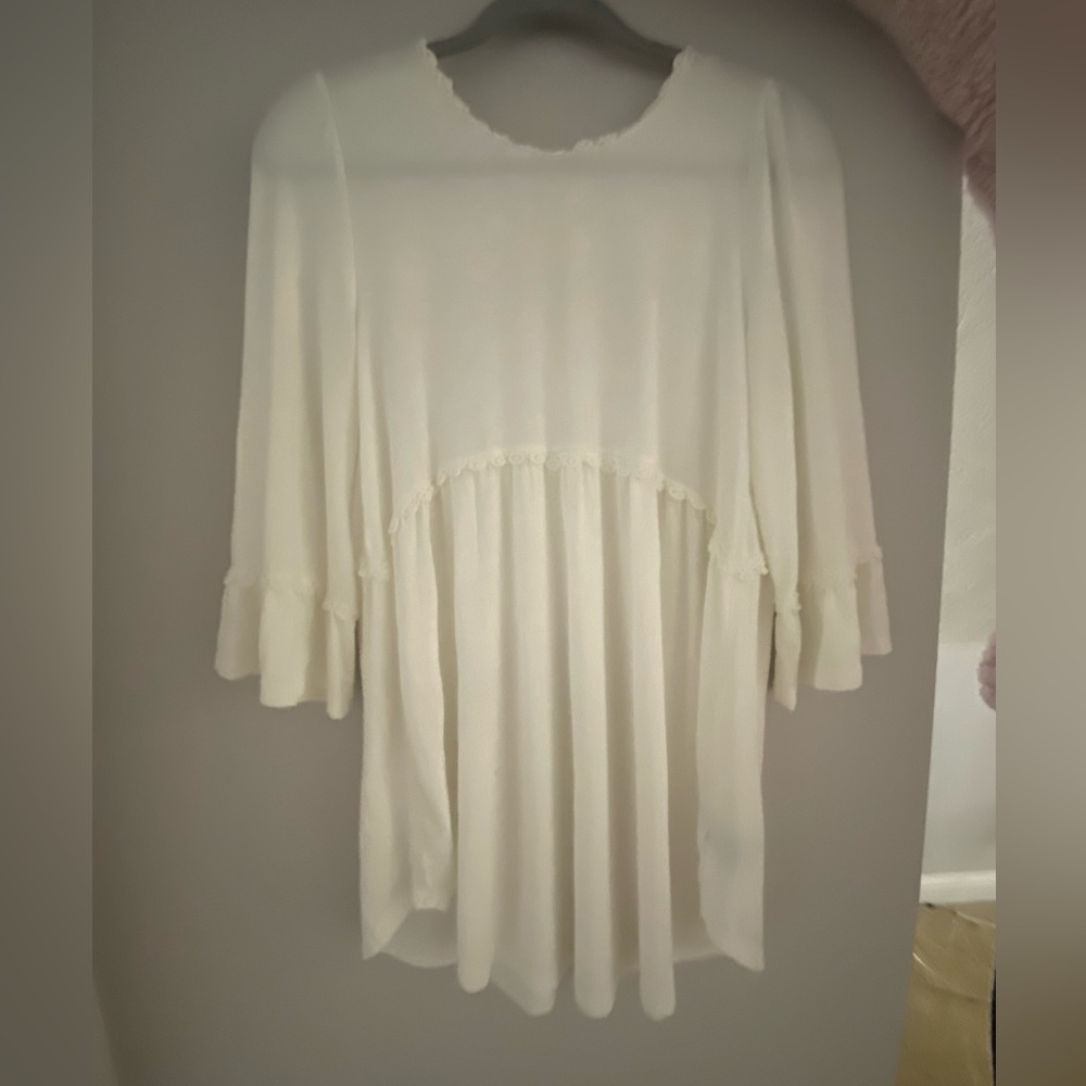 POL Women’s Top- Cream- Size Small